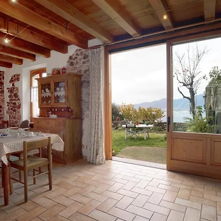 Daire Casa Silvia Ll Torri Del Benaco